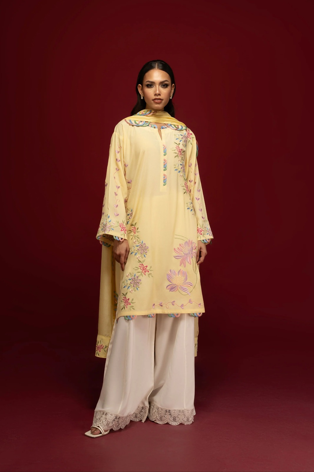 Traditional Kacha Tanka and Pakka Taanka embroidery